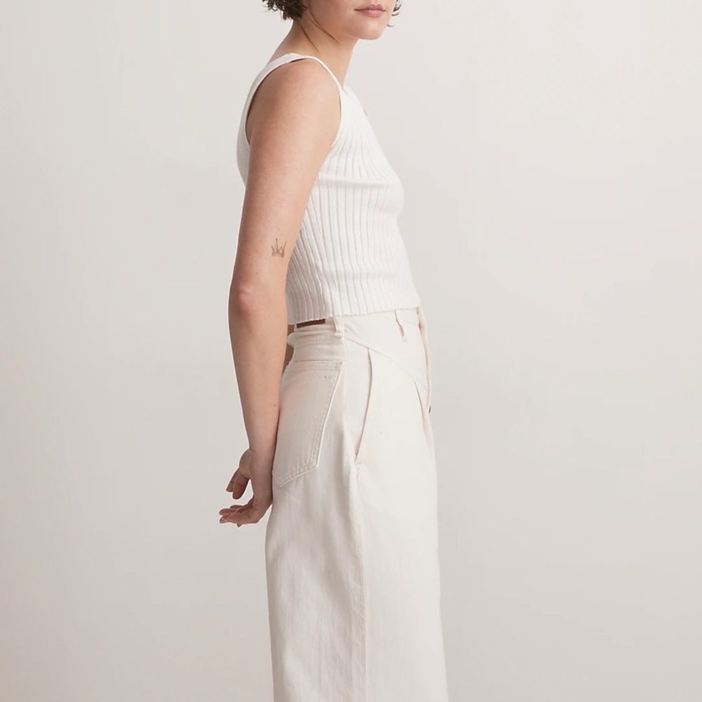 V-Neck Sweater Tank Eyelet White - Picture 3 of 8
